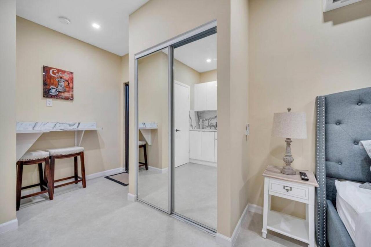 Lovely Studio In The Heart Of Miami With Free Parking Apartment Luaran gambar